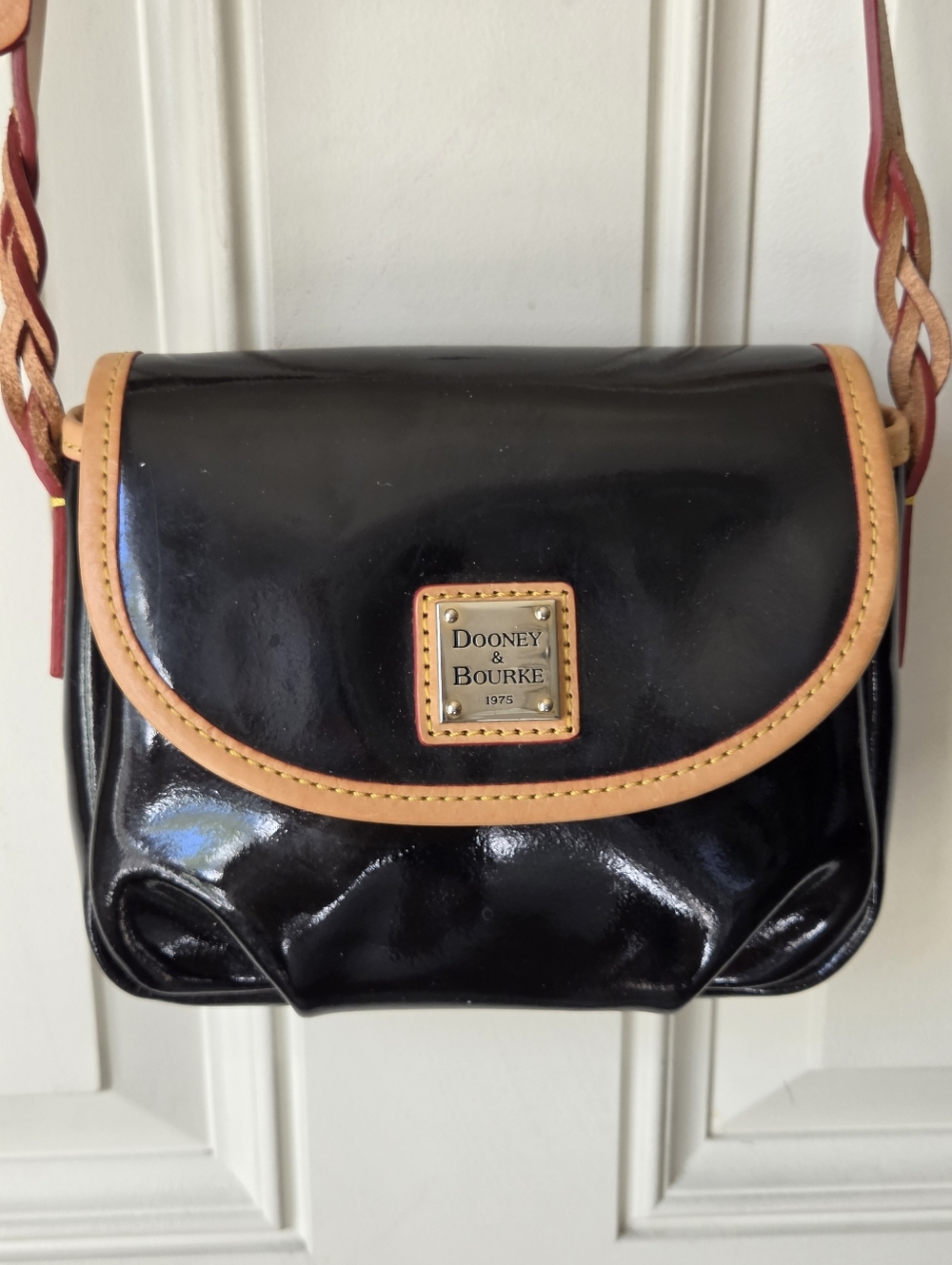 Dooney & Bourke Blk. Flap Patent Leather Crossbody with Leather Trim. #J7063716